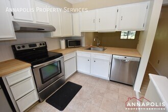 7660 Fairbanks Ct in Severn, MD - Building Photo - Building Photo