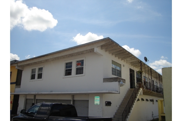 324 SW Avenue B in Belle Glade, FL - Building Photo