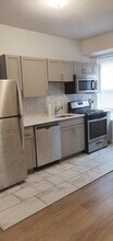 2105 N 17th St in Philadelphia, PA - Building Photo - Building Photo