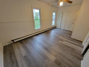48 Elizabeth St in Amsterdam, NY - Building Photo - Building Photo