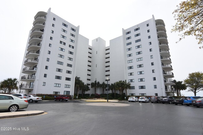 property at 322 Causeway Dr