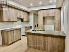 130 Falby Rd in Brampton, ON - Building Photo - Building Photo