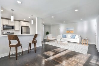 Partridge Run Apartments in Parsippany, NJ - Foto de edificio - Building Photo