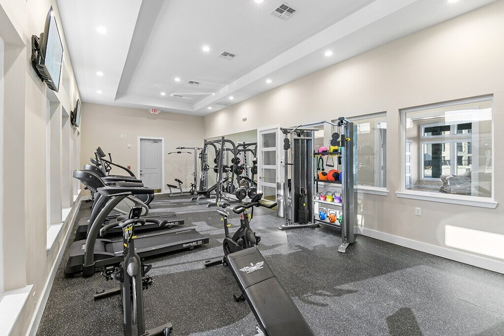 Azali Heights Apartments in Corpus Christi, TX | ApartmentHomeLiving.com