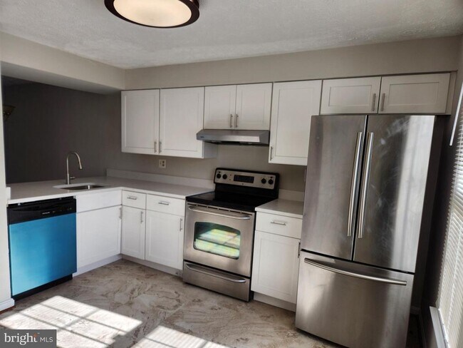 16326 Pennsbury Way in Bowie, MD - Building Photo - Building Photo