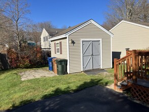 3-2 Oakland St, Unit 2 in Saco, ME - Foto de edificio - Building Photo