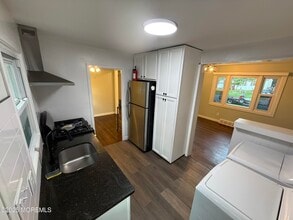 203 Sunset Ln in Howell, NJ - Building Photo - Building Photo