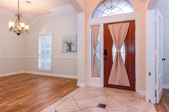 2703 W Oaks Cir E in Pearland, TX - Building Photo - Building Photo
