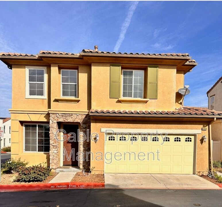 20409 Victory Ct in Santa Clarita, CA - Building Photo