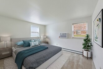 Quakertown West Apartment Homes in Quakertown, PA - Foto de edificio - Building Photo