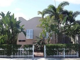 423 N L St in Lake Worth Beach, FL - Building Photo
