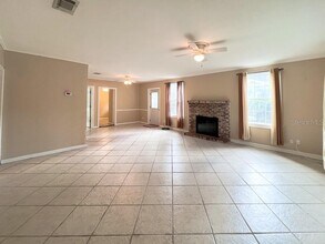 1033 NW 22nd Ave in Gainesville, FL - Building Photo - Building Photo