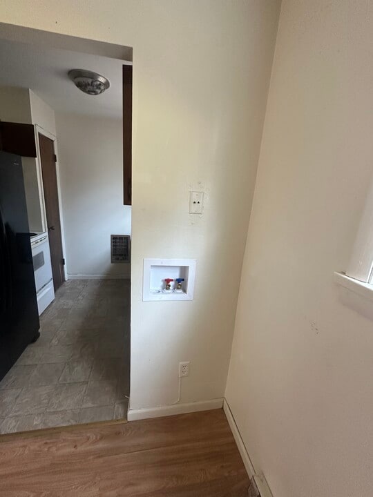 327 M St, Unit 2 in Edwardsville, IL - Building Photo