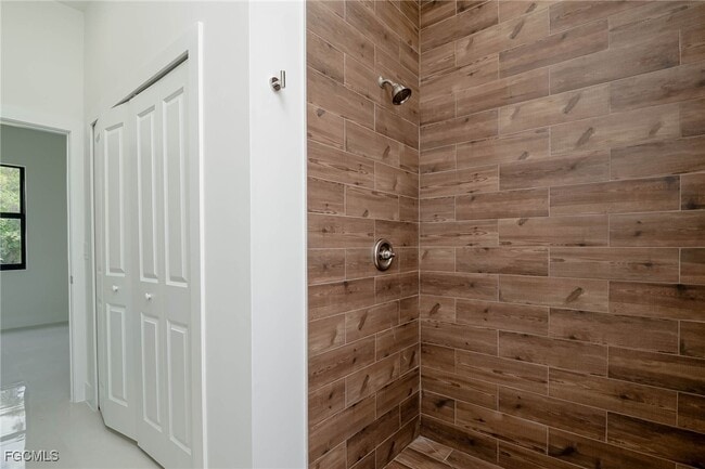 property at 3216 40th St SW