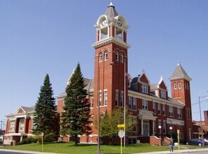 Tower Hall in Marshfield, WI - Foto de edificio - Interior Photo
