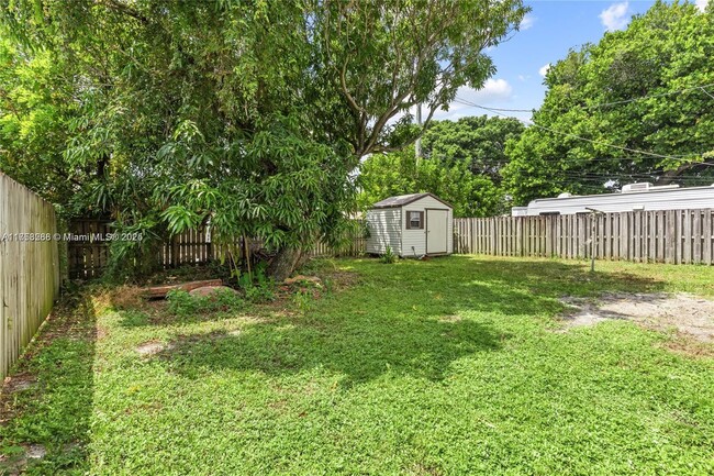 2118 Cleveland St in Hollywood, FL - Building Photo - Building Photo
