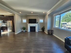 3537 Honeycrisp Ave in Langford, BC - Building Photo - Building Photo