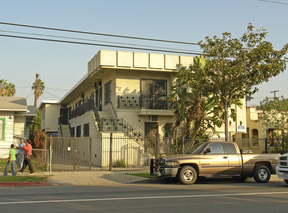 1254 N Gower St in Los Angeles, CA - Building Photo