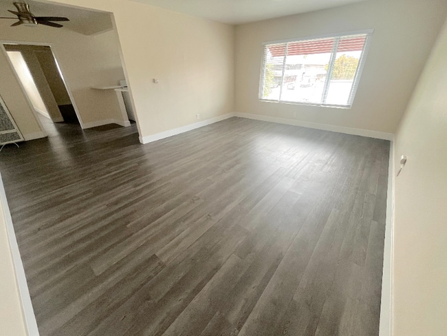 2115 Placentia Ave in Costa Mesa, CA - Building Photo - Building Photo