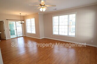 2121 Kudrow Ln in Morrisville, NC - Foto de edificio - Building Photo