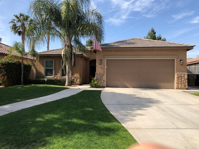 11606 Starlight Dr in Bakersfield, CA - Building Photo - Building Photo