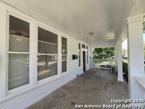 1228 Virginia Blvd in San Antonio, TX - Foto de edificio - Building Photo