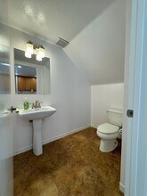 13750 Hubbard St in Los Angeles, CA - Building Photo - Building Photo