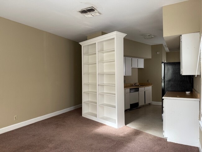 property at 2515 Taft St