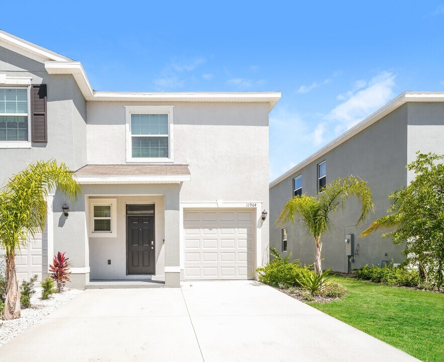 11964 Stoneport Pl in Riverview, FL - Building Photo