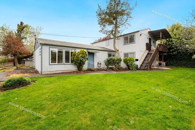 property at 9137 N Adriatic Ave