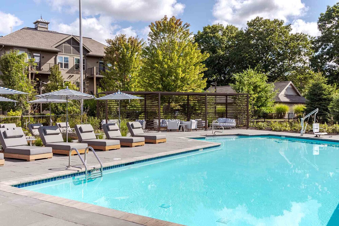 Paddock Estates in Boxborough, MA - Building Photo