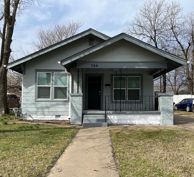 property at 720 N Columbia Ave