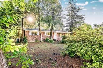 1906 Poplar Dr in Fayetteville, NC - Building Photo - Building Photo