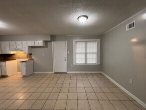 5240 Bitter Creek Dr in Memphis, TN - Building Photo - Building Photo