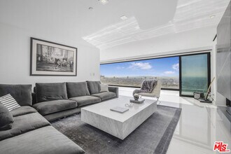 1600 Marlay Dr in Los Angeles, CA - Building Photo - Building Photo