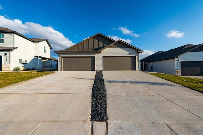 403 Cross Barn Blvd in Buda, TX - Building Photo - Building Photo