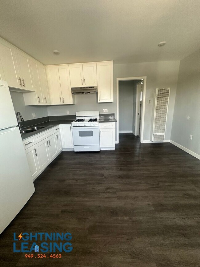 5859 West Blvd in Los Angeles, CA - Building Photo - Building Photo