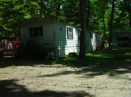 Pine Grove Mobile Home Park in Cuddebackville, NY - Foto de edificio - Building Photo