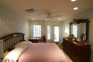 365 Forest Ave, Unit 2D in Palo Alto, CA - Building Photo - Building Photo