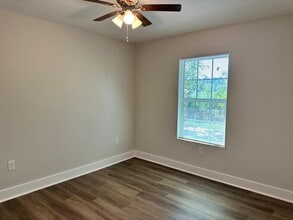 539 Farm to Market Rd 770 in Liberty, TX - Building Photo - Building Photo