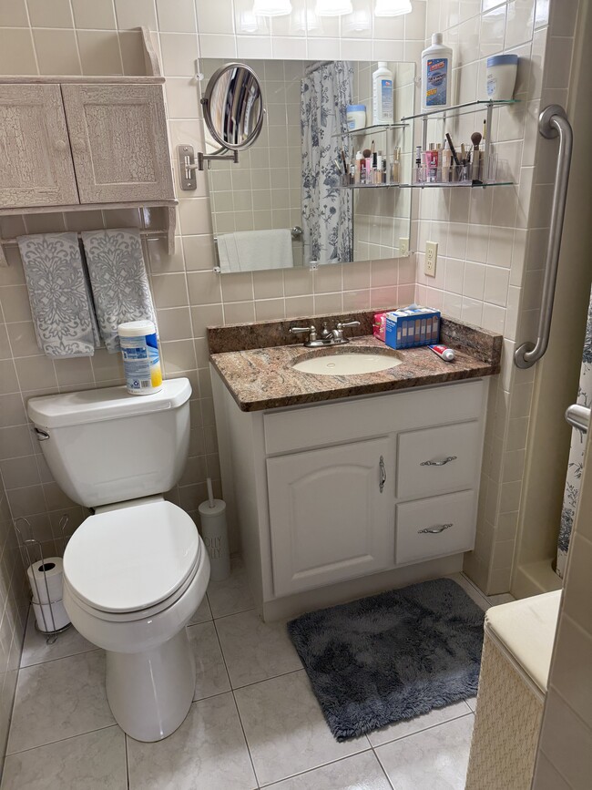 45 Christopher Dr in Methuen, MA - Building Photo - Building Photo