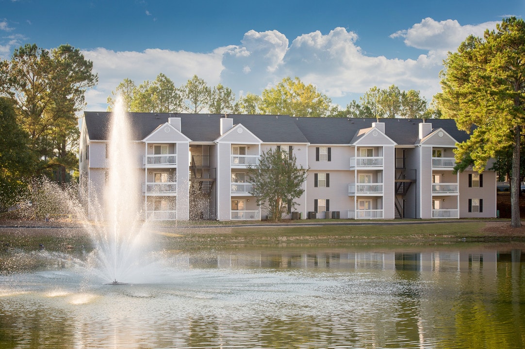 Brook Highland Place in Birmingham, AL - Foto de edificio