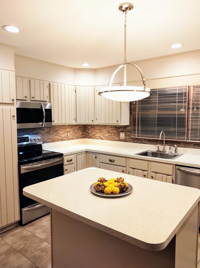 43 Cedar Crest Pl Apartments and Nearby Norwalk Apartments For Rent