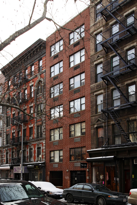 320 East 9th Street in New York, NY - Building Photo