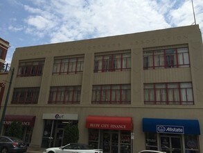 53-65 Monroe Ave in Memphis, TN - Foto de edificio - Building Photo