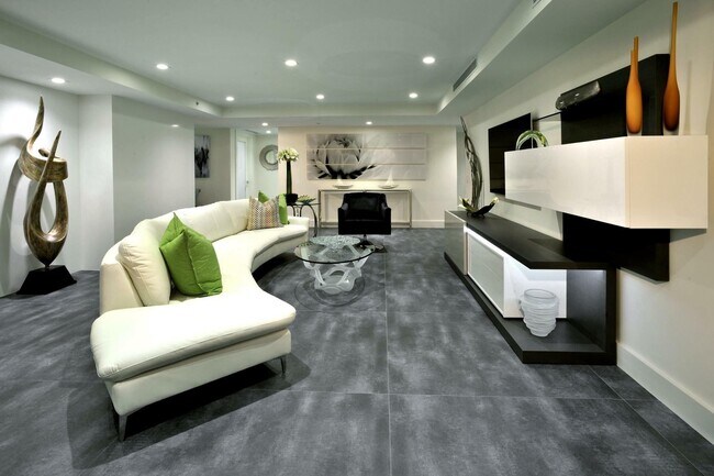 2917 S Ocean Blvd in Highland Beach, FL - Building Photo - Building Photo