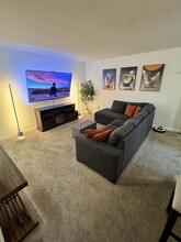 4860 Rolando Ct in San Diego, CA - Building Photo - Building Photo