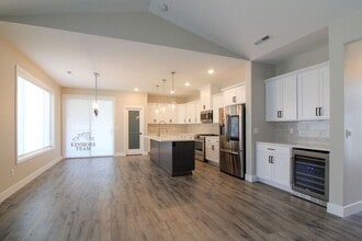 5642 W 31st Ave in Kennewick, WA - Building Photo - Building Photo