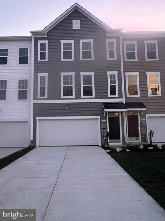 96 Stafford Pl