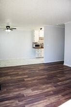 905 N Roche St in Knoxville, IA - Building Photo - Building Photo